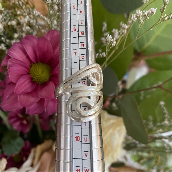 925 Sterling Silver Ring, size 8.5. Unisex - Picture 11 of 11